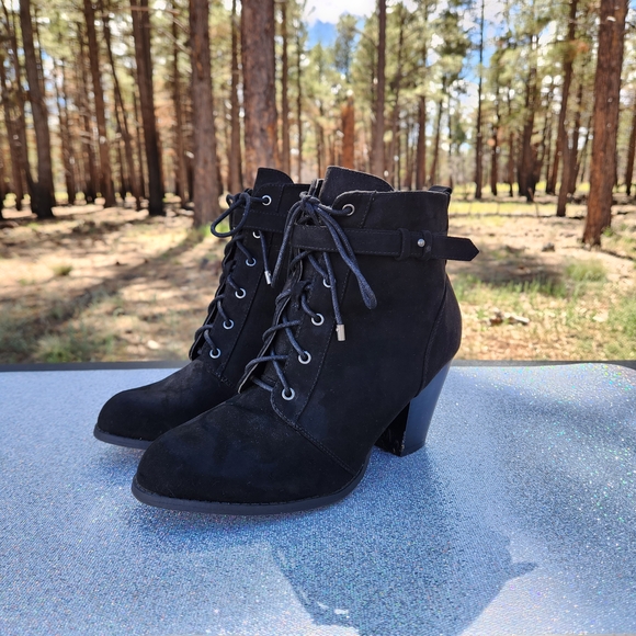 JustFab Black Lace-Up Ankle Boots - Picture 1 of 9